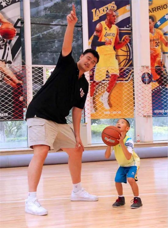 李先生首次