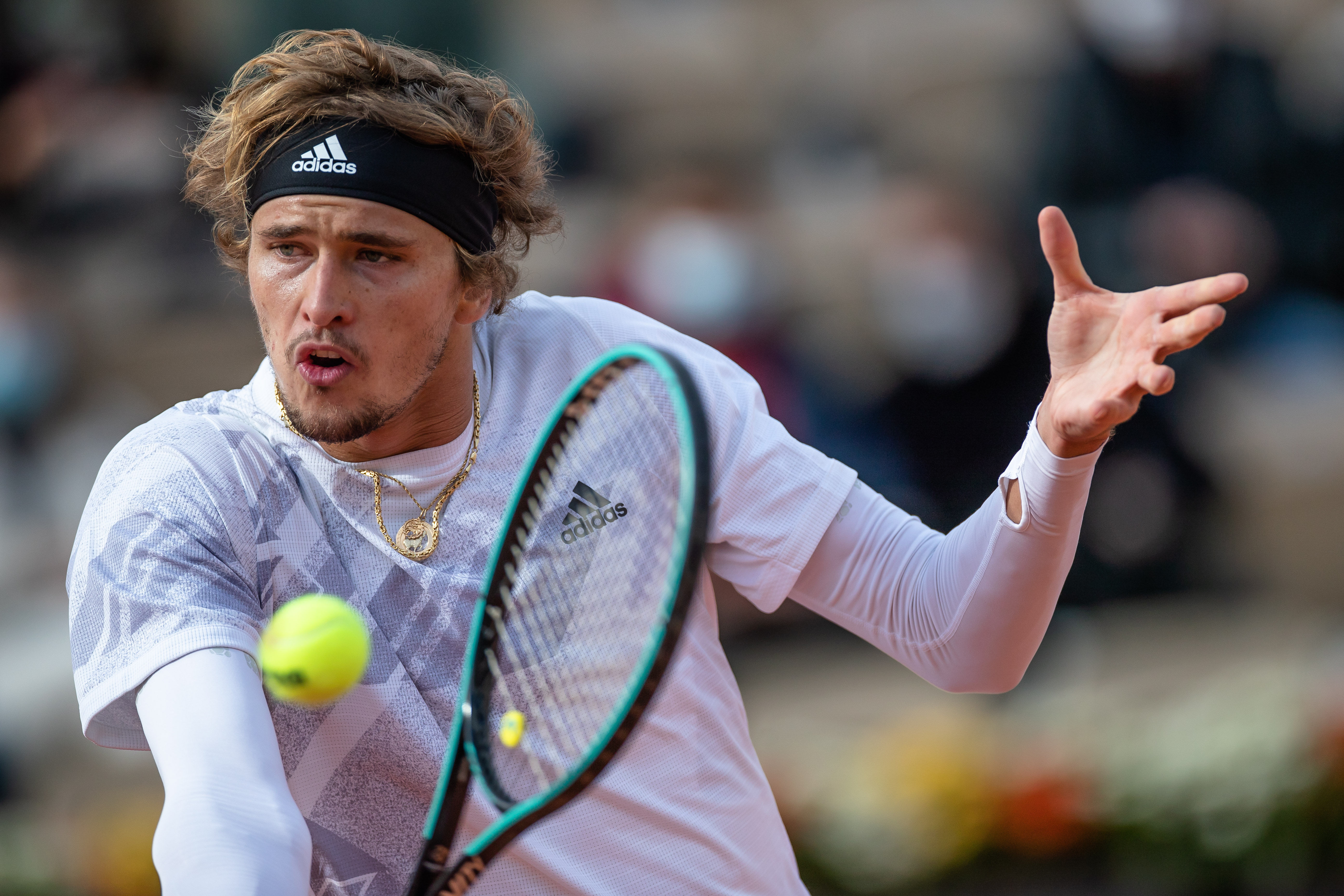 贡献良多 贡献良多