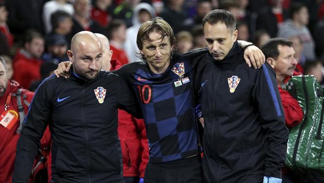 掌握在他自 掌握在他自