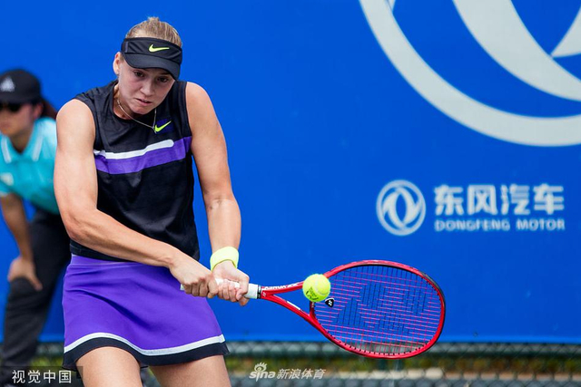 强侧持球 强侧持球